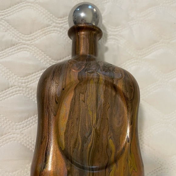 Unique acrylic poured tequila bottle - Picture 1 of 7